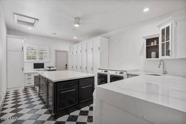 17718 E SAN CARLOS Way, Gilbert, AZ 85298