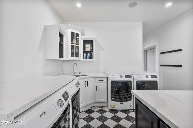 17718 E SAN CARLOS Way, Gilbert, AZ 85298