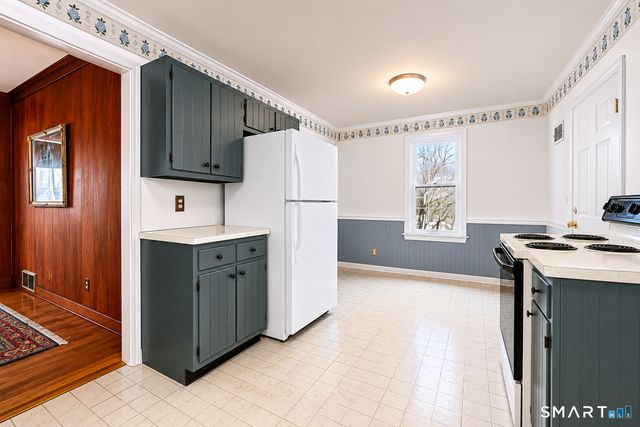 71 S Washington Avenue, East Lyme, CT 06357
