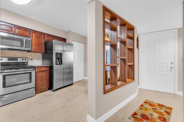 14475 Strathmore Lane 103, Delray Beach, FL 33446