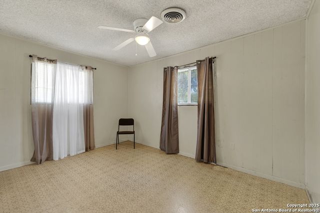 102 Selvera, Kyle, TX 78640