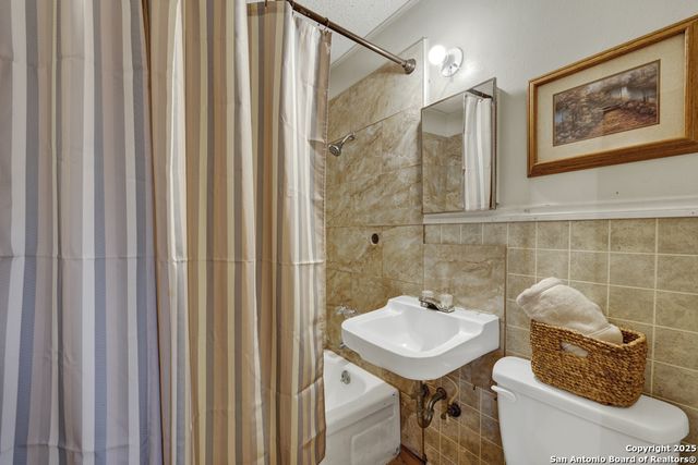 102 Selvera, Kyle, TX 78640