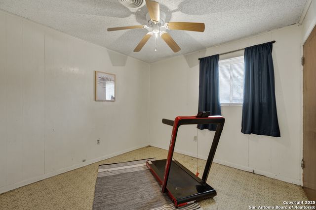 102 Selvera, Kyle, TX 78640