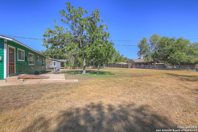 102 Selvera, Kyle, TX 78640
