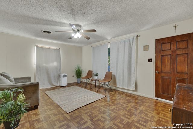 102 Selvera, Kyle, TX 78640