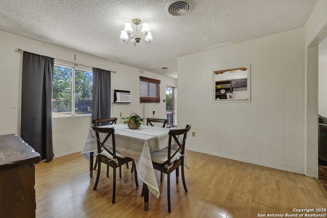 102 Selvera, Kyle, TX 78640