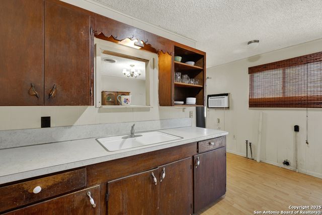 102 Selvera, Kyle, TX 78640