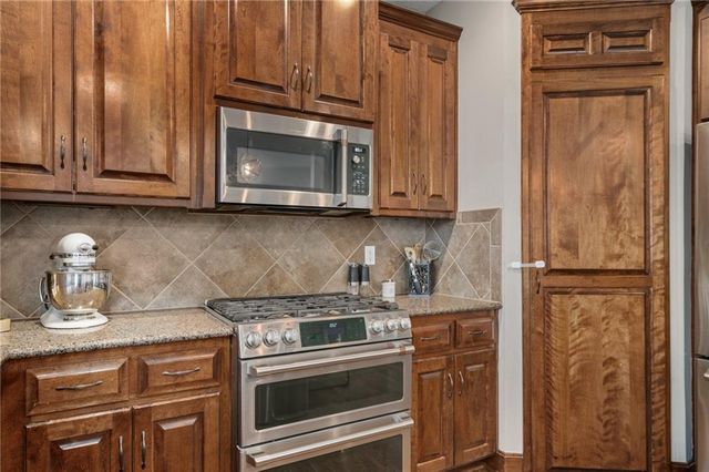 16394 W 171st Terrace, Olathe, KS 66062