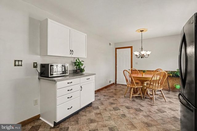 37 GOLDENROD DR, Carlisle, PA 17015