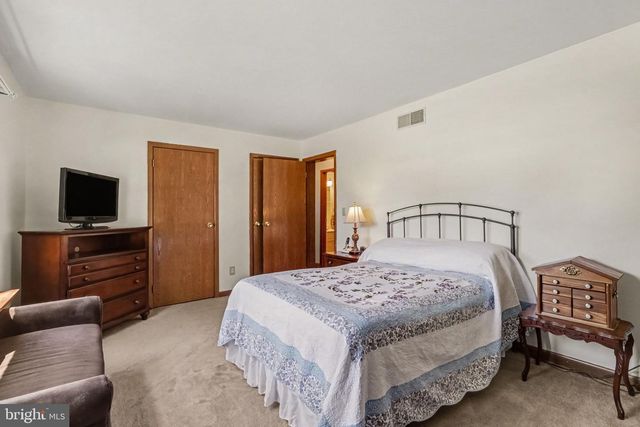 37 GOLDENROD DR, Carlisle, PA 17015