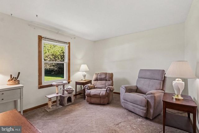 37 GOLDENROD DR, Carlisle, PA 17015