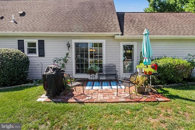 37 GOLDENROD DR, Carlisle, PA 17015