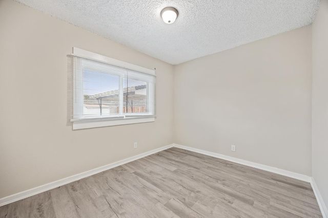 4429 E Thomas Avenue, Fresno, CA 93702