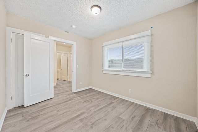 4429 E Thomas Avenue, Fresno, CA 93702