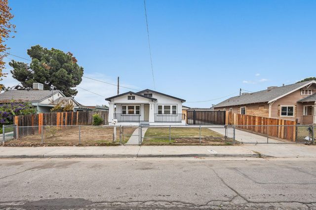 4429 E Thomas Avenue, Fresno, CA 93702