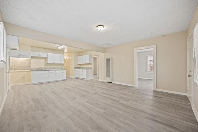 4429 E Thomas Avenue, Fresno, CA 93702