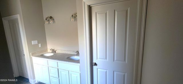 205 Wisteria Bend Circle, Carencro, LA 70520