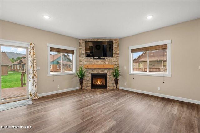 26 Ironwood Dr, Blanchard, ID 83804