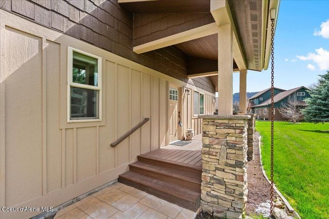 26 Ironwood Dr, Blanchard, ID 83804