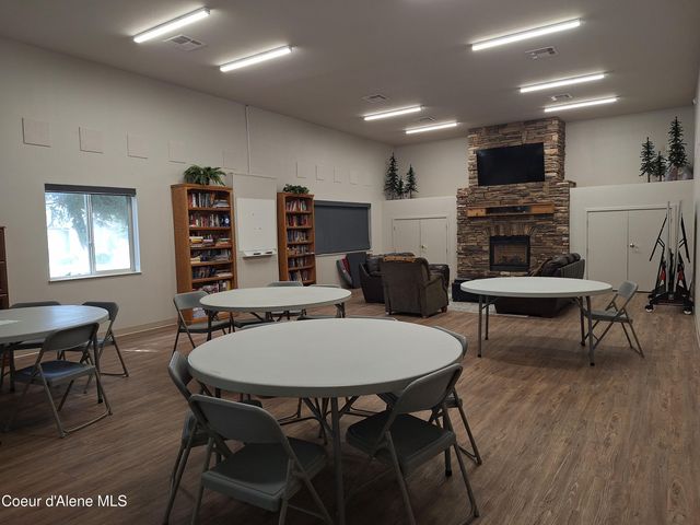 26 Ironwood Dr, Blanchard, ID 83804