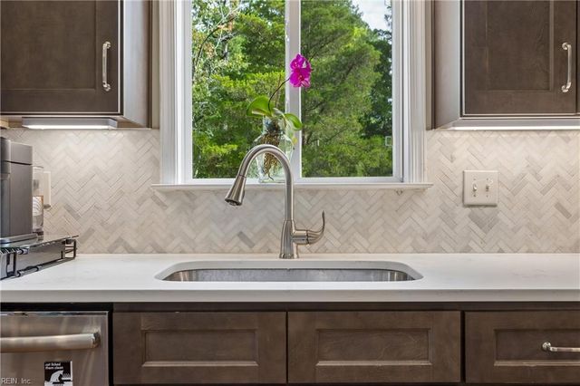 212 Crockett RD, Seaford, VA 23696