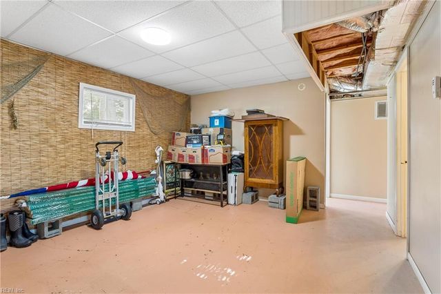 212 Crockett RD, Seaford, VA 23696