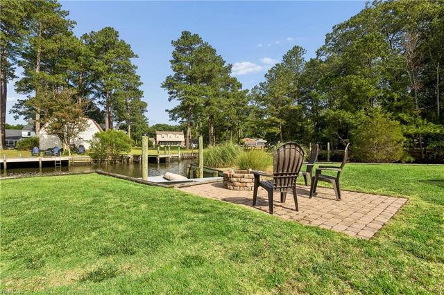 212 Crockett RD, Seaford, VA 23696
