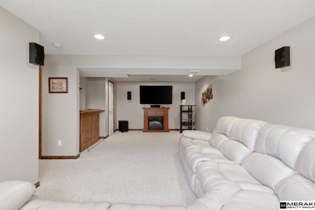 13985 Polk Street, Omaha, NE 68137