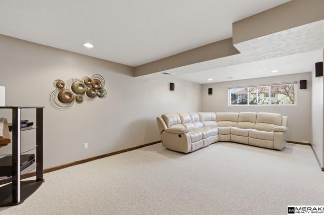 13985 Polk Street, Omaha, NE 68137