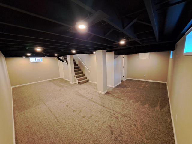 1045 N Vanderburg Street, Gary, IN 46403