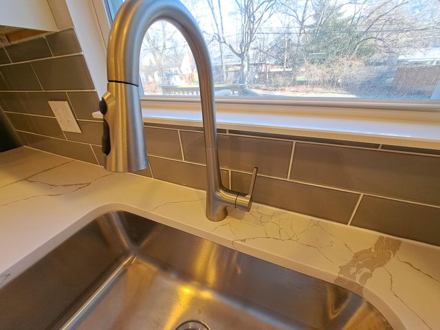 1045 N Vanderburg Street, Gary, IN 46403