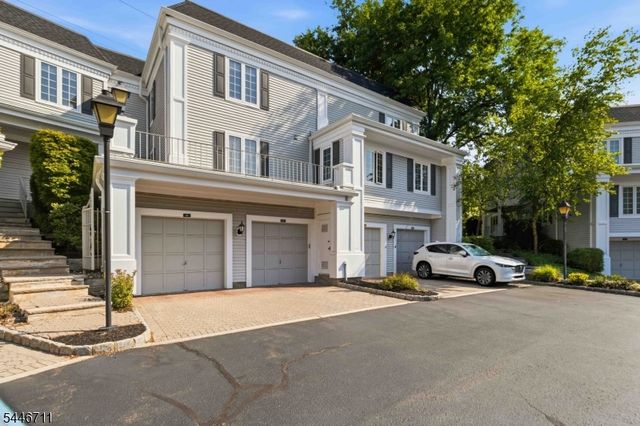 138 Terrace Dr, Chatham Twp., NJ 07928