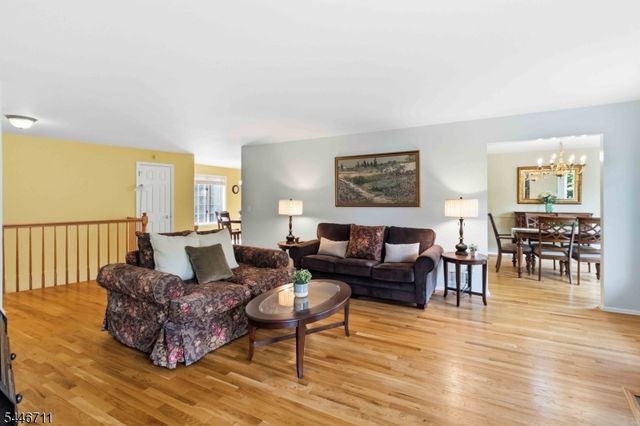 138 Terrace Dr, Chatham Twp., NJ 07928