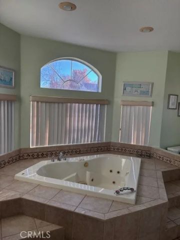 1642 Bisbee, Lancaster, CA 93535