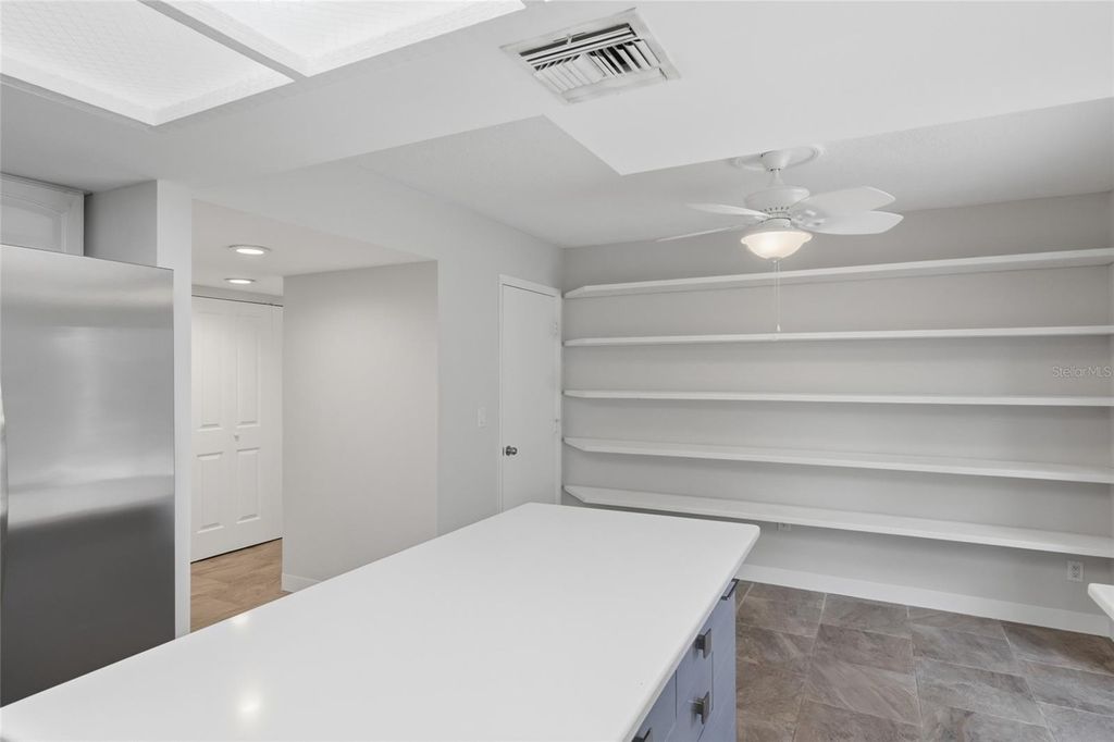 Image 17 of property listing at 3404 62ND STREET E, Bradenton, FL 34208