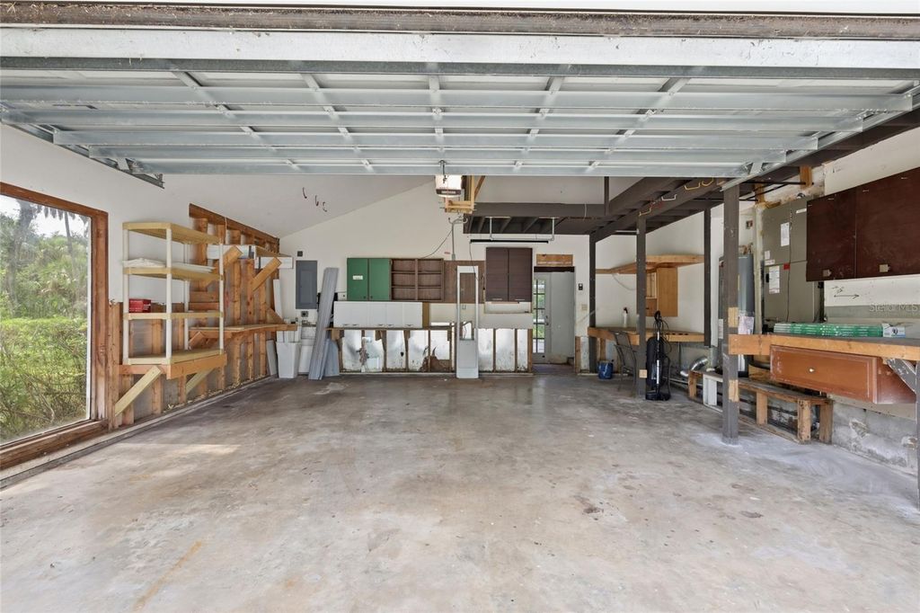 Image 24 of property listing at 3404 62ND STREET E, Bradenton, FL 34208