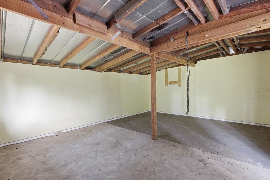 Image 41 of property listing at 3404 62ND STREET E, Bradenton, FL 34208