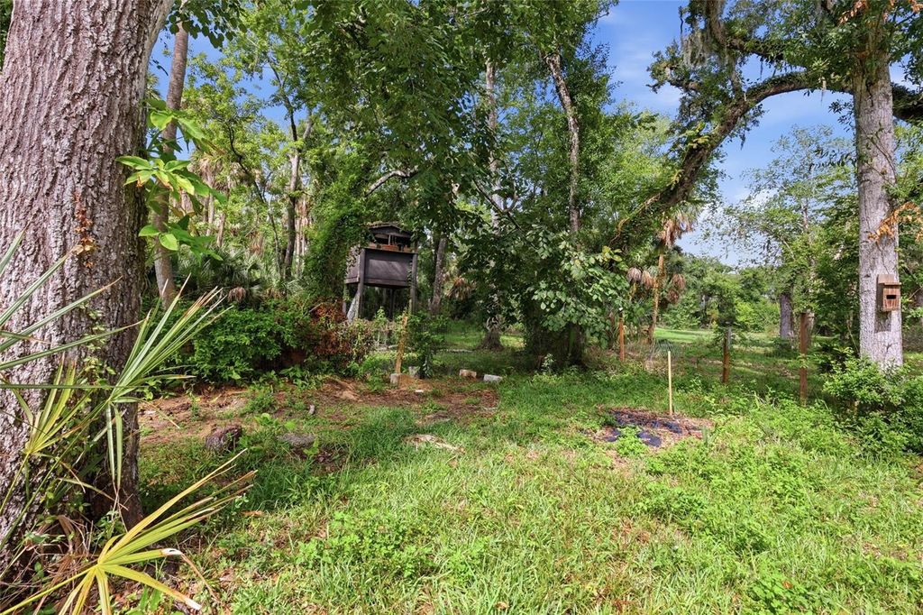 Image 43 of property listing at 3404 62ND STREET E, Bradenton, FL 34208