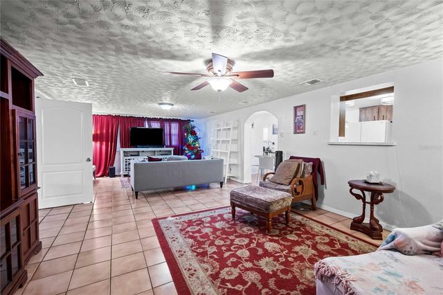 1210 GLADYS AVENUE, Lakeland, FL 33805