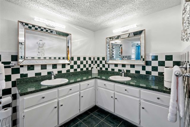 1210 GLADYS AVENUE, Lakeland, FL 33805