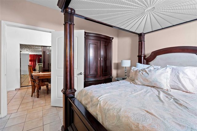 1210 GLADYS AVENUE, Lakeland, FL 33805