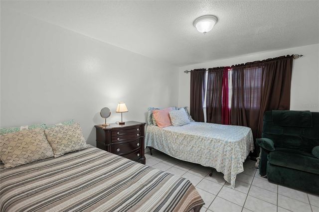 1210 GLADYS AVENUE, Lakeland, FL 33805