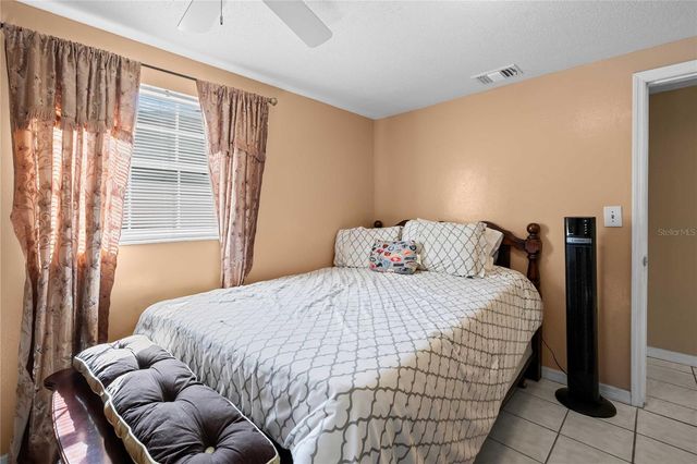 1210 GLADYS AVENUE, Lakeland, FL 33805