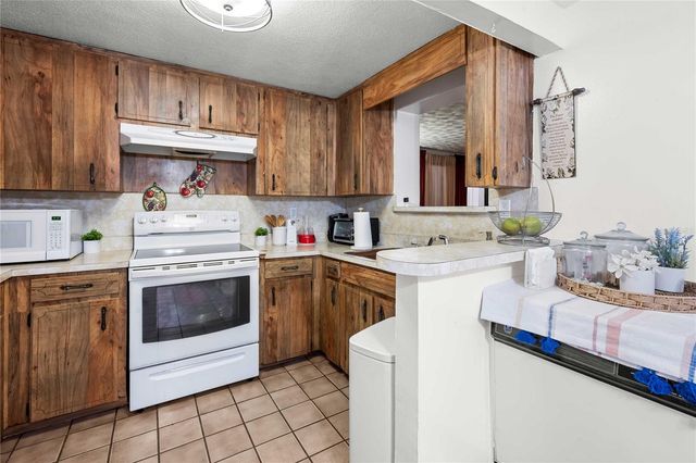 1210 GLADYS AVENUE, Lakeland, FL 33805