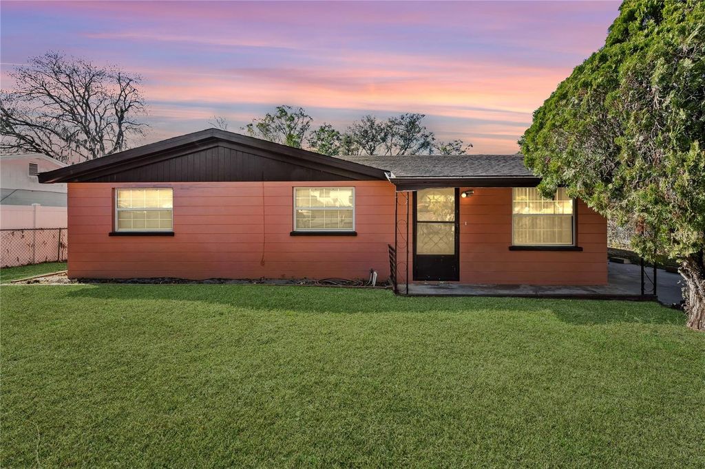 1210 GLADYS AVENUE, Lakeland, FL 33805