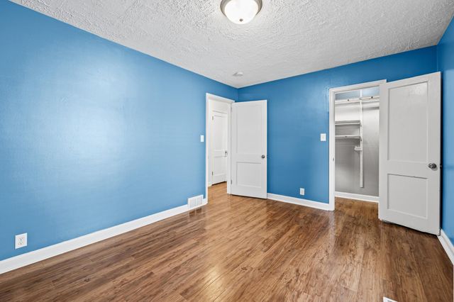3215 36th Avenue S, Minneapolis, MN 55406