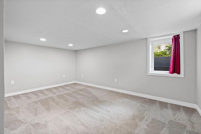 3215 36th Avenue S, Minneapolis, MN 55406