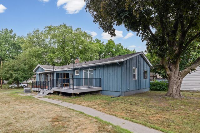 3215 36th Avenue S, Minneapolis, MN 55406