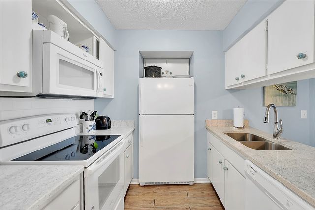 1524 Wood Ave 303, St Simons Island, GA 31522