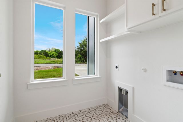 111 Lakeshore Lane, Glenn Heights, TX 75154